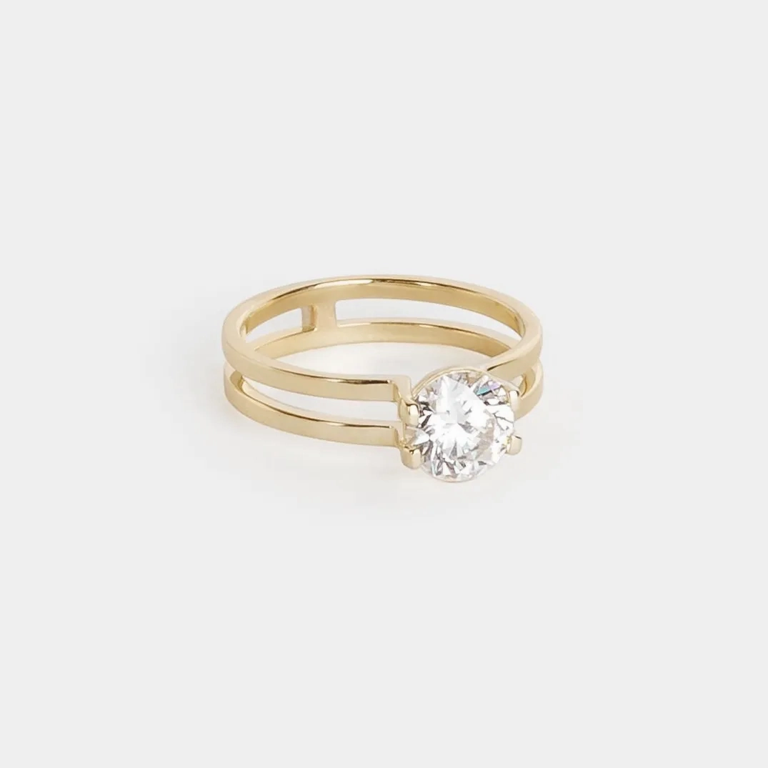 Mes Ring with 1.09ct Lab-grown Diamond in Gold