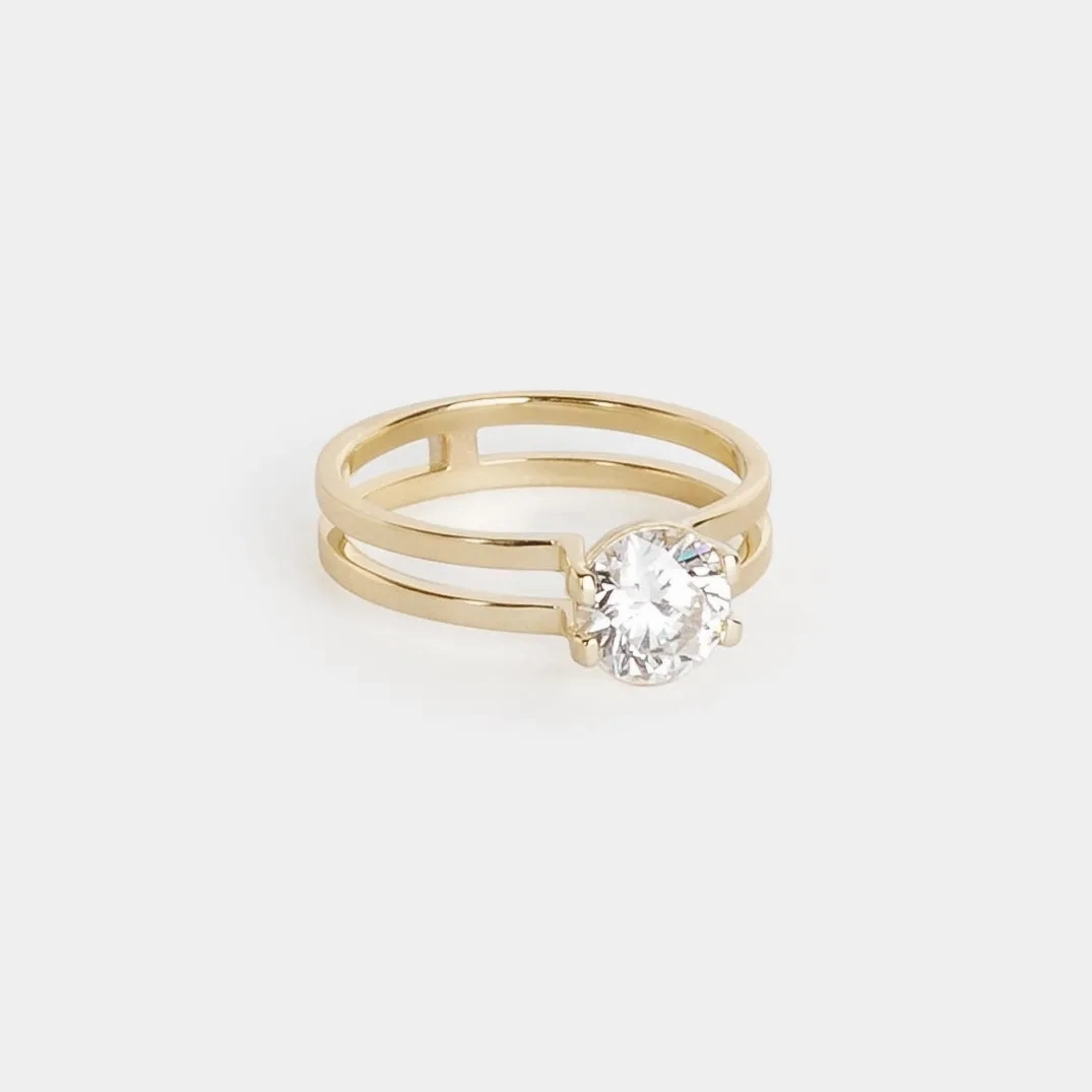 Mes Ring with 1.09ct Lab-grown Diamond in Gold