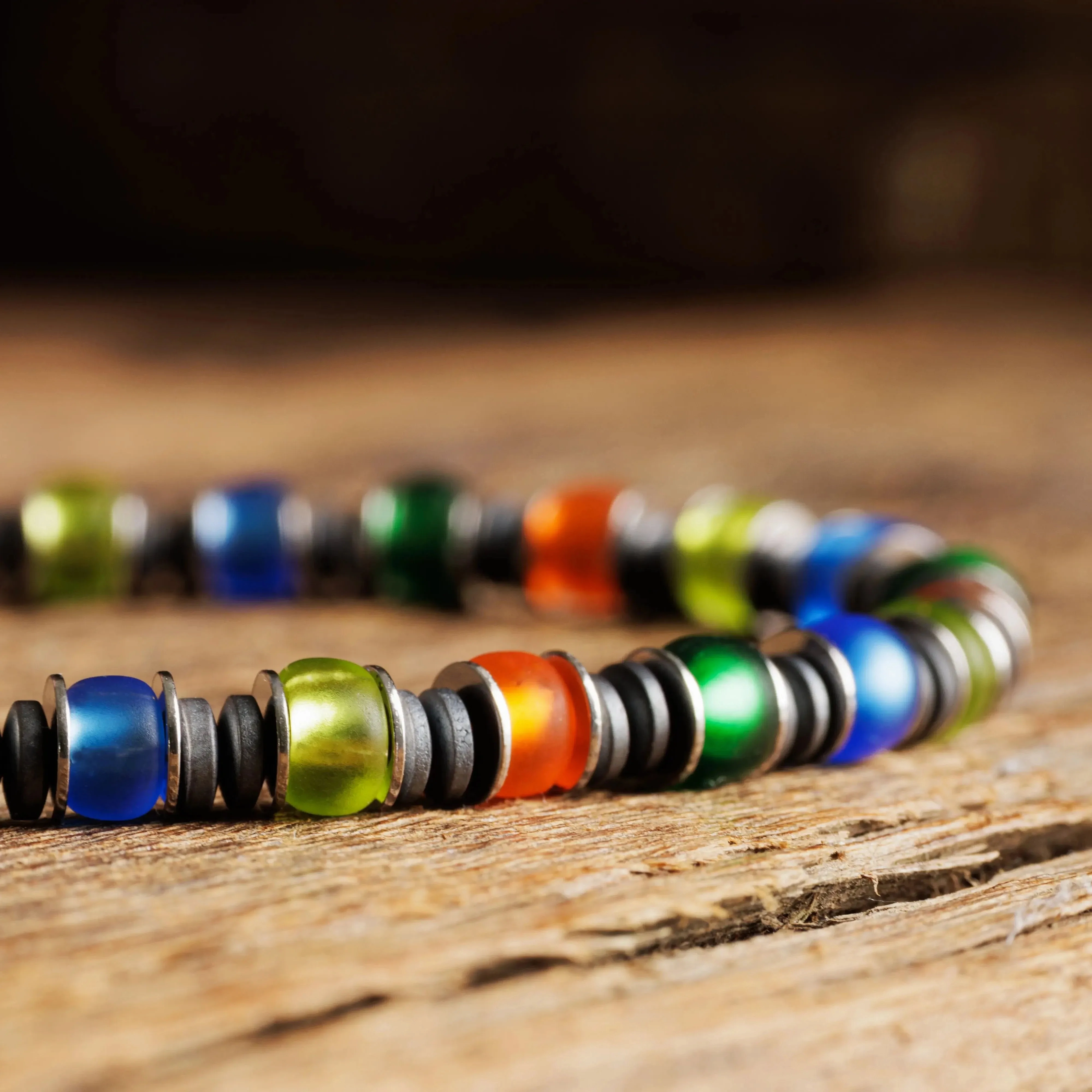 Multicolor Silver &amp; Hematite Bracelet V (6mm)