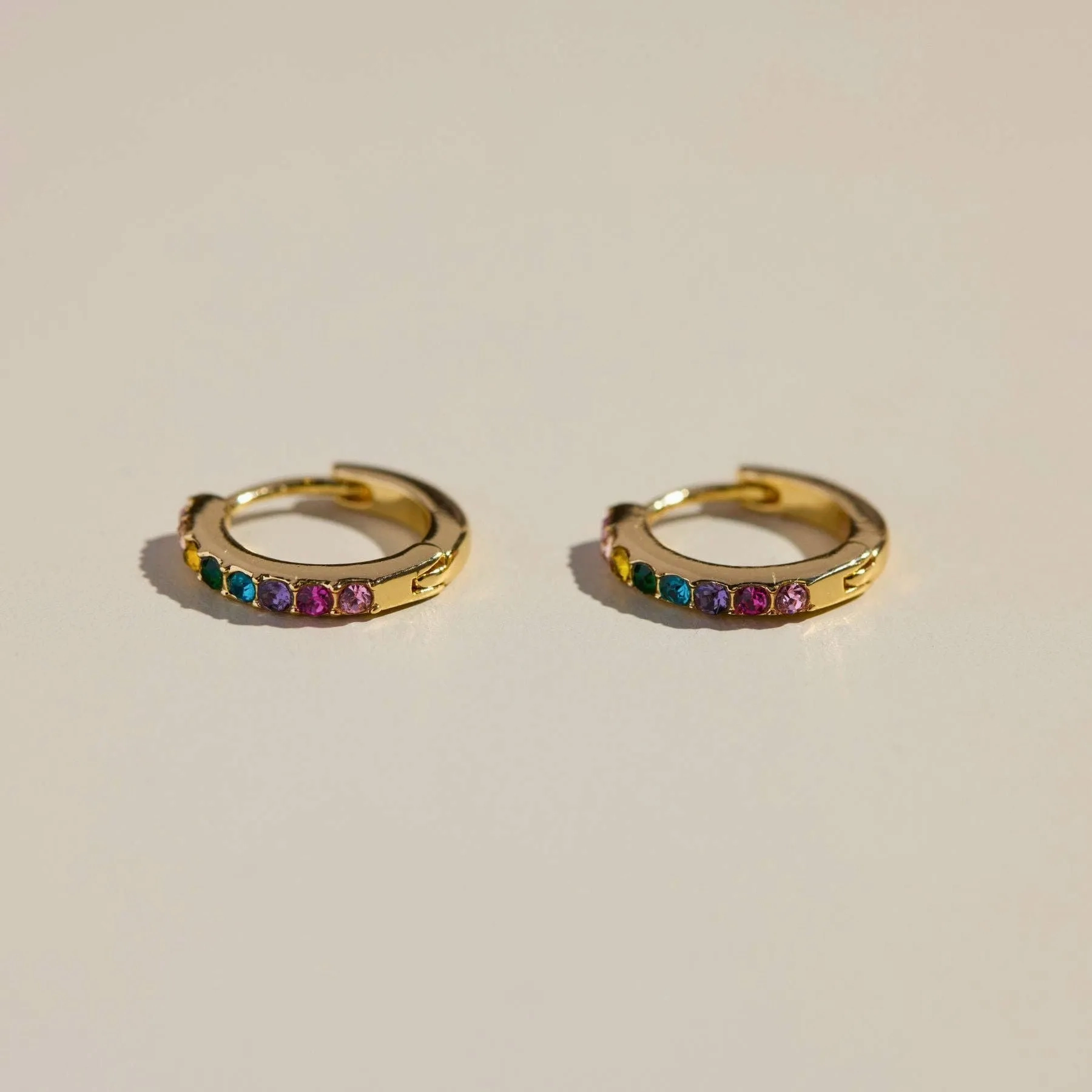 N&amp;S Rainbow Pave Huggies