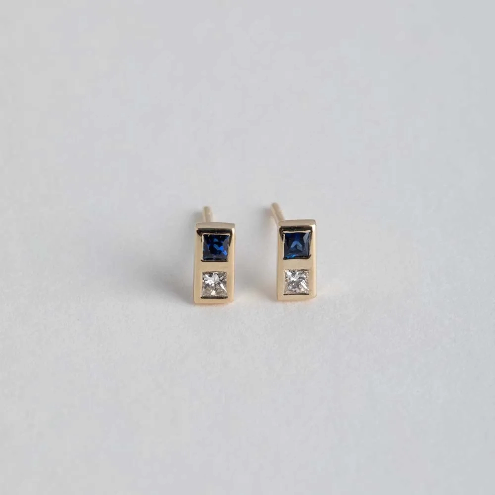 Natu Small Stud Earrings