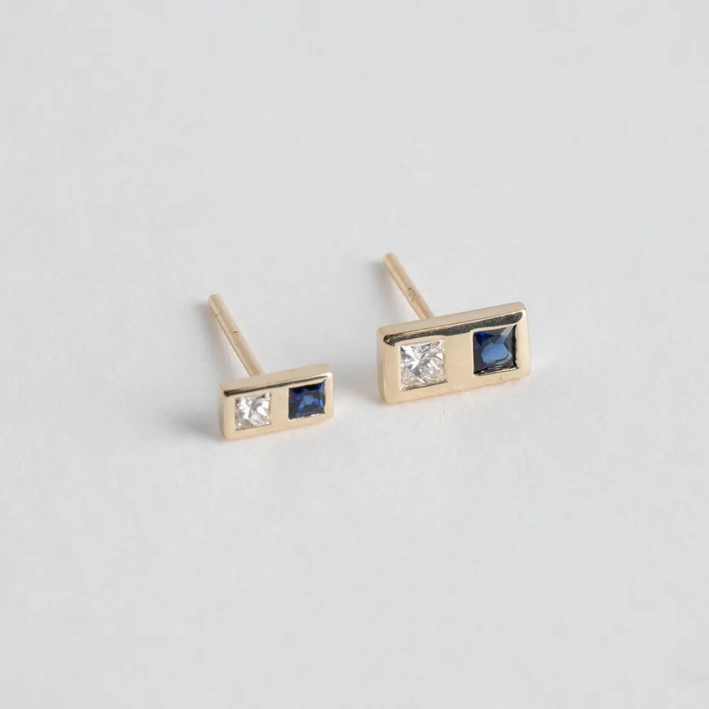 Natu Small Stud Earrings