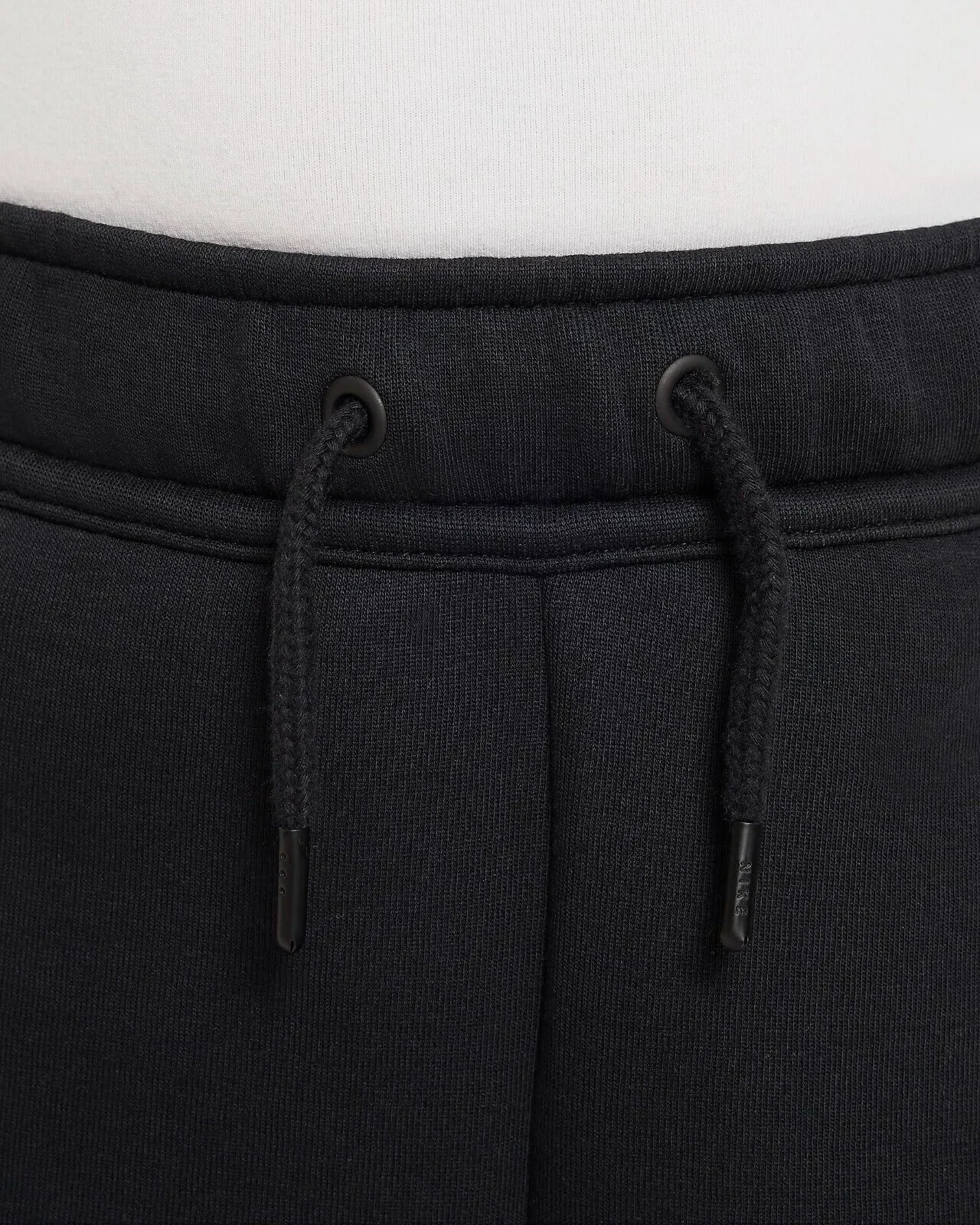 Nike Tech Fleece FD3289-010 Shorts Kinder Schwarz Baumwolle Zugschnur Bund APP1171