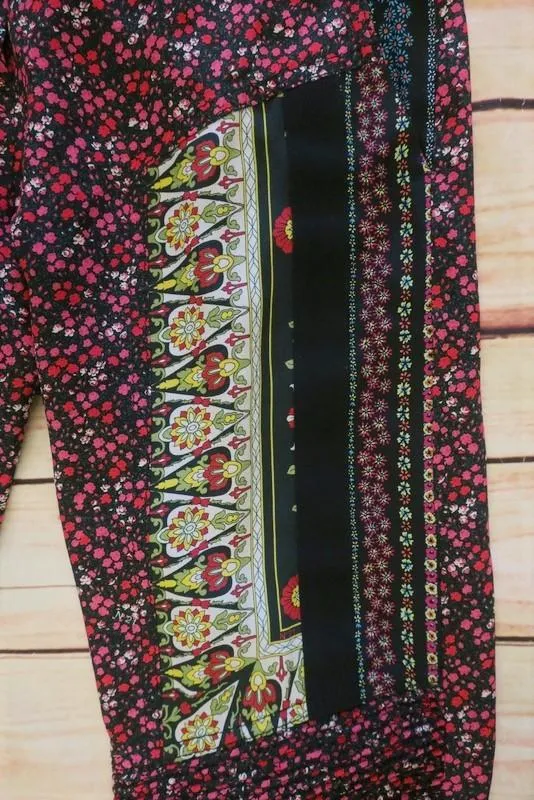 Nr. 21 Hose Schwarz/Mehrfarbig Blumen-Patchwork-Druck Seide Größe 36 Cropped Hosen