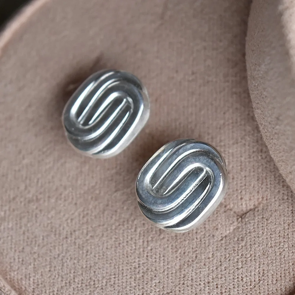 Oval Paperclip Stud Earrings