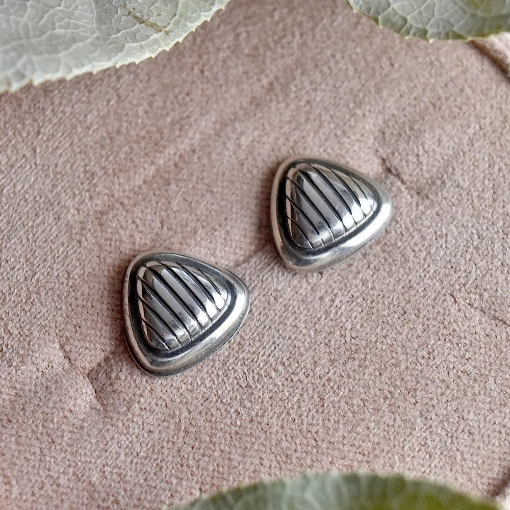 Oxidized Pattern Triangle Studs