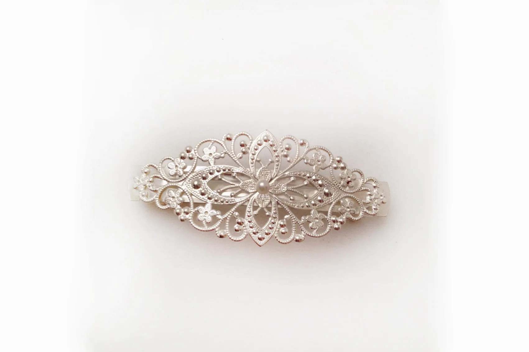 Preorder * Grand Marquise Barrette