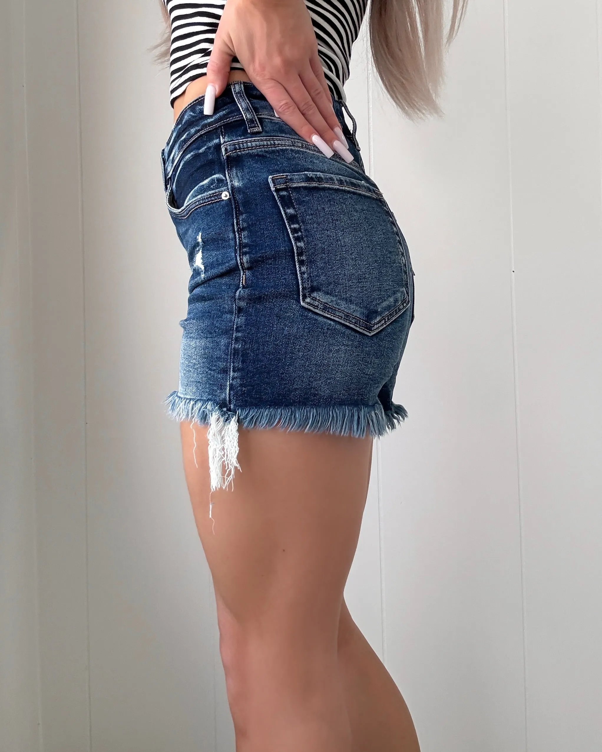 Rae Ausgefranste Saum Denim Shorts - Dunkelblau