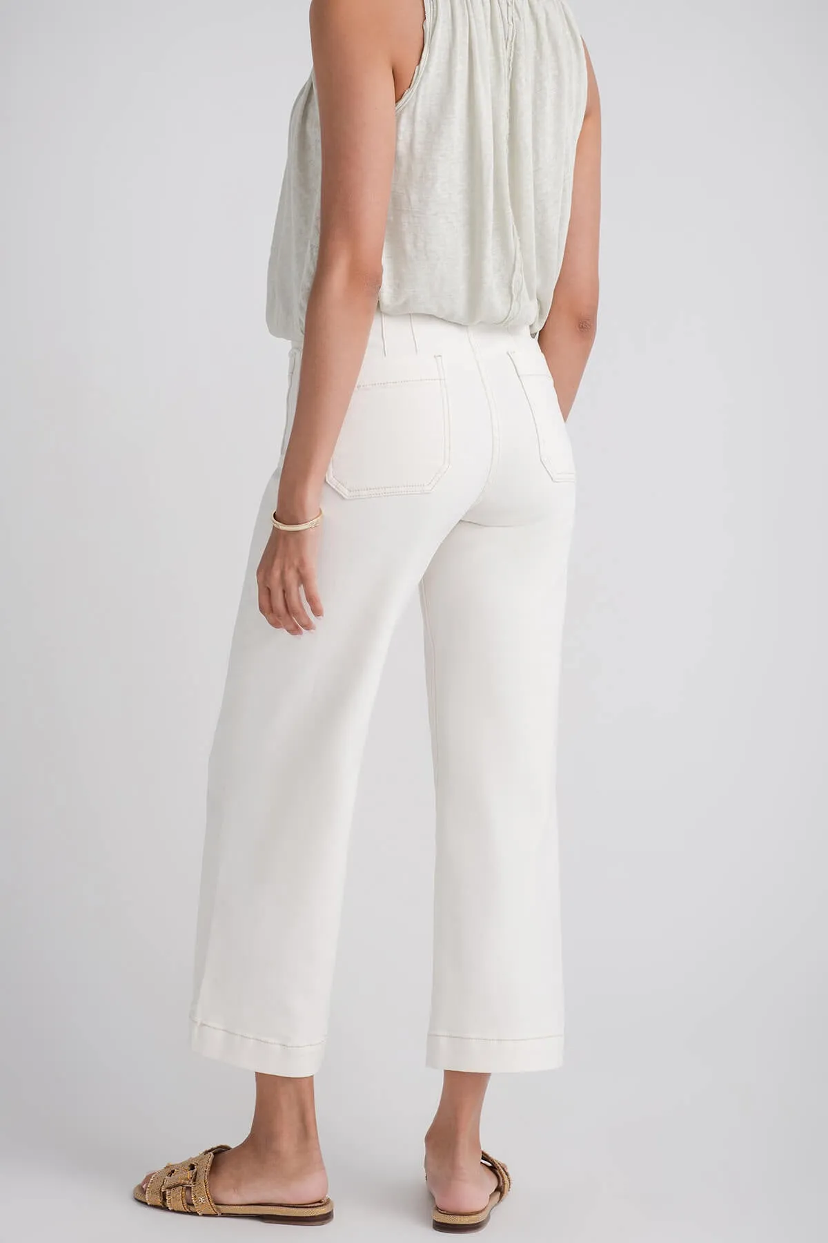Risen Amelia Jeans mit Crop-Effekt und Aufnähtaschen