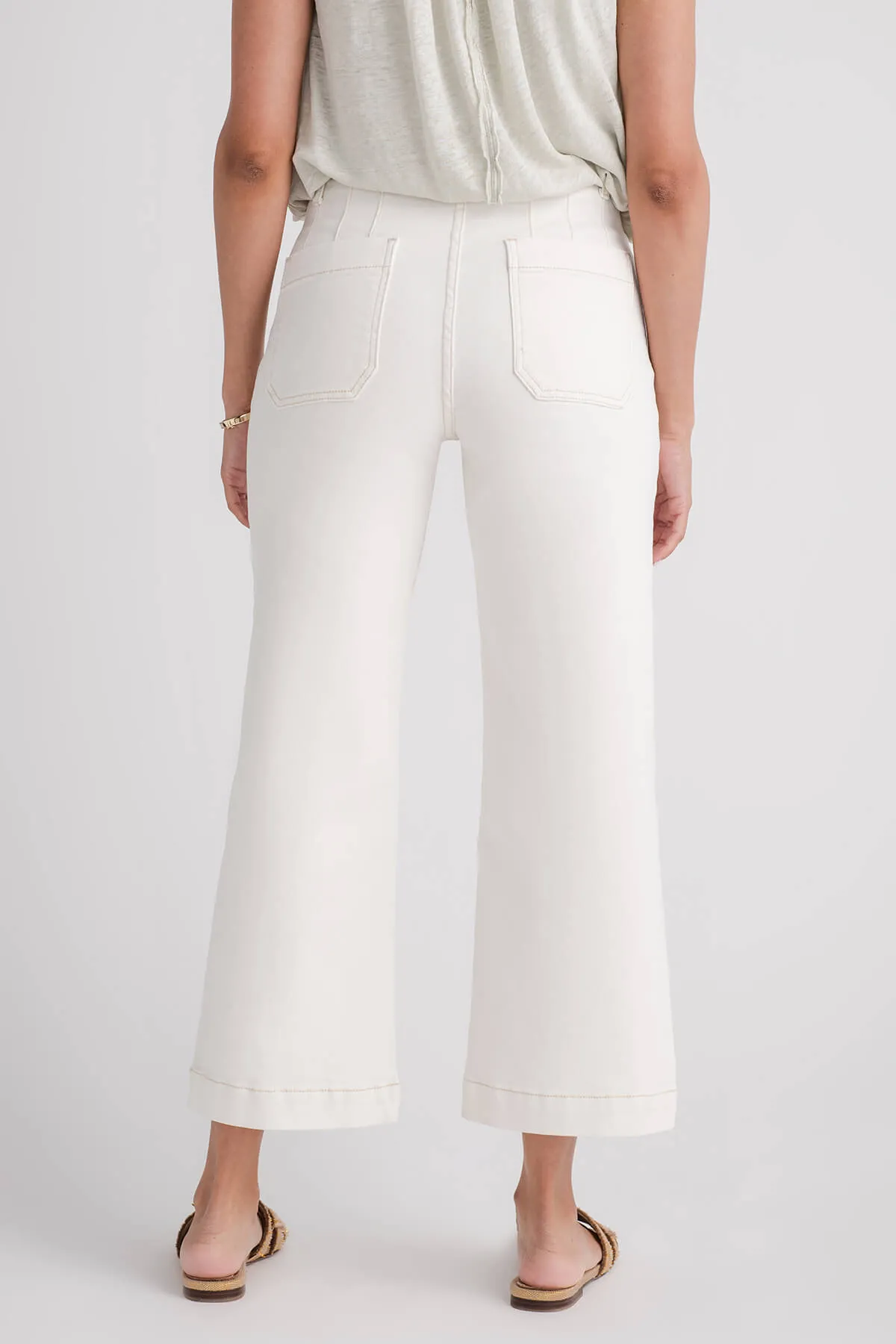 Risen Amelia Jeans mit Crop-Effekt und Aufnähtaschen