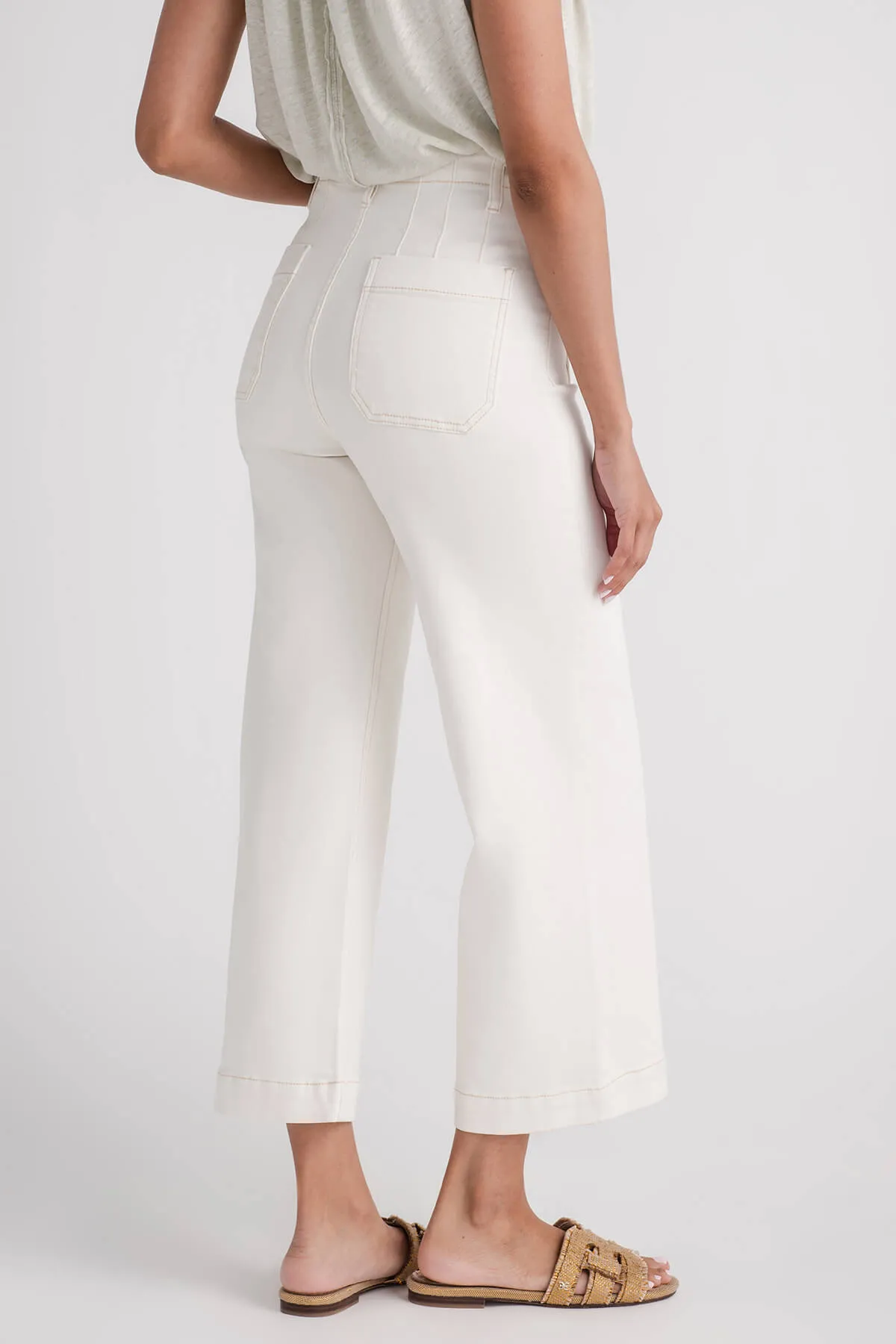 Risen Amelia Jeans mit Crop-Effekt und Aufnähtaschen