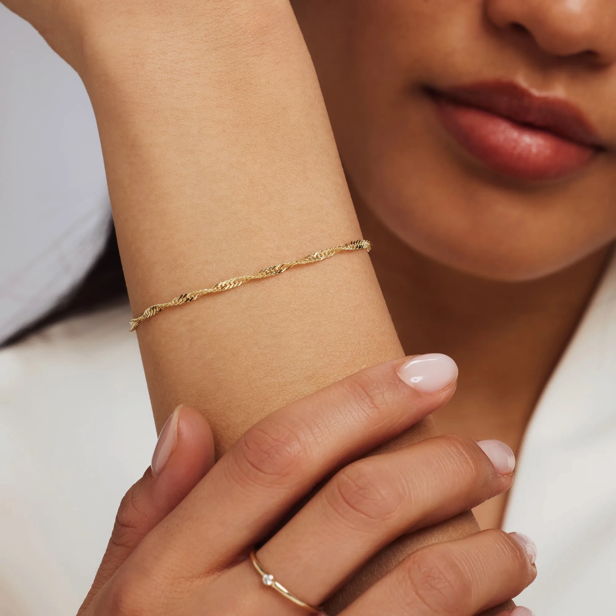 Rivoli Lilou 14 karat gold bracelet with twist