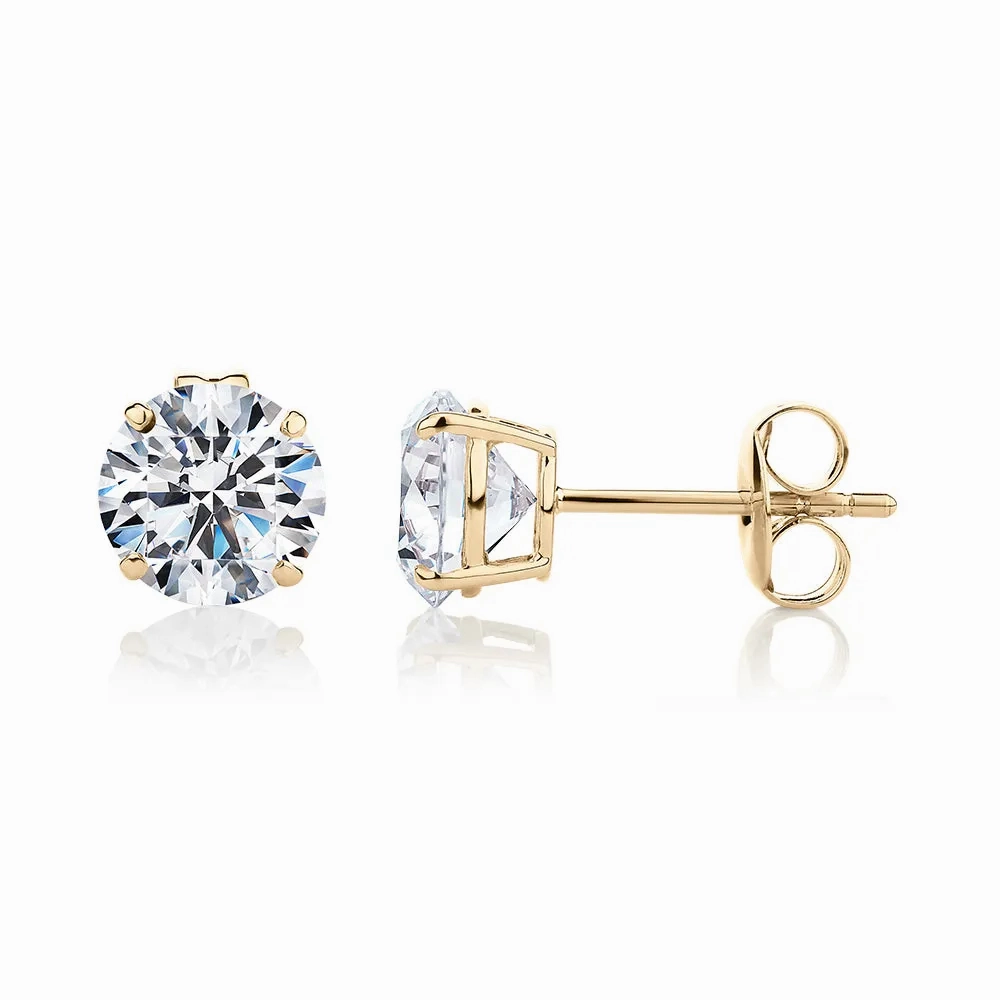 Round Brilliant stud earrings with 2.5 carats* of diamond simulants in 10 carat yellow gold