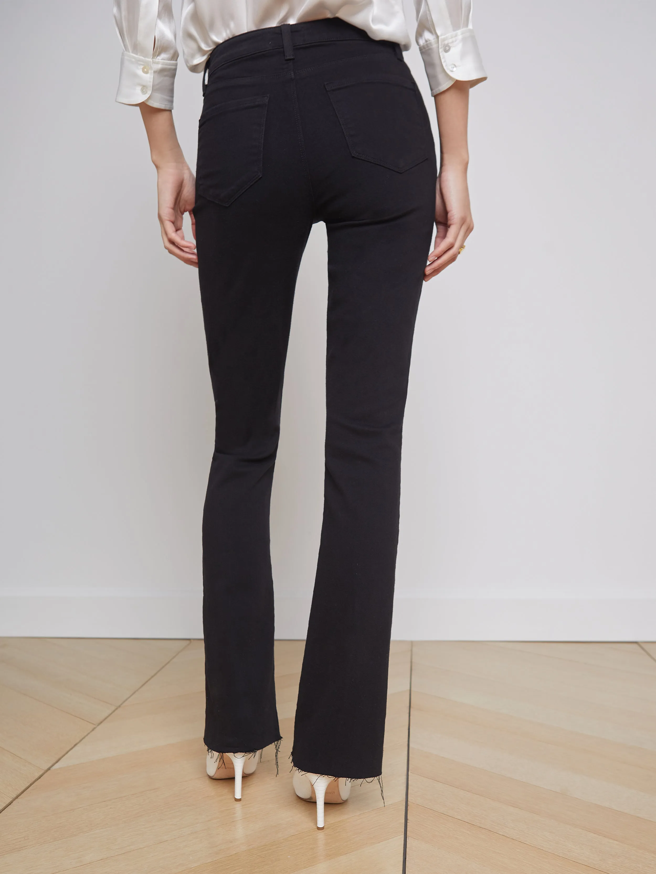 Ruth Gerade-Schnitt Jeans