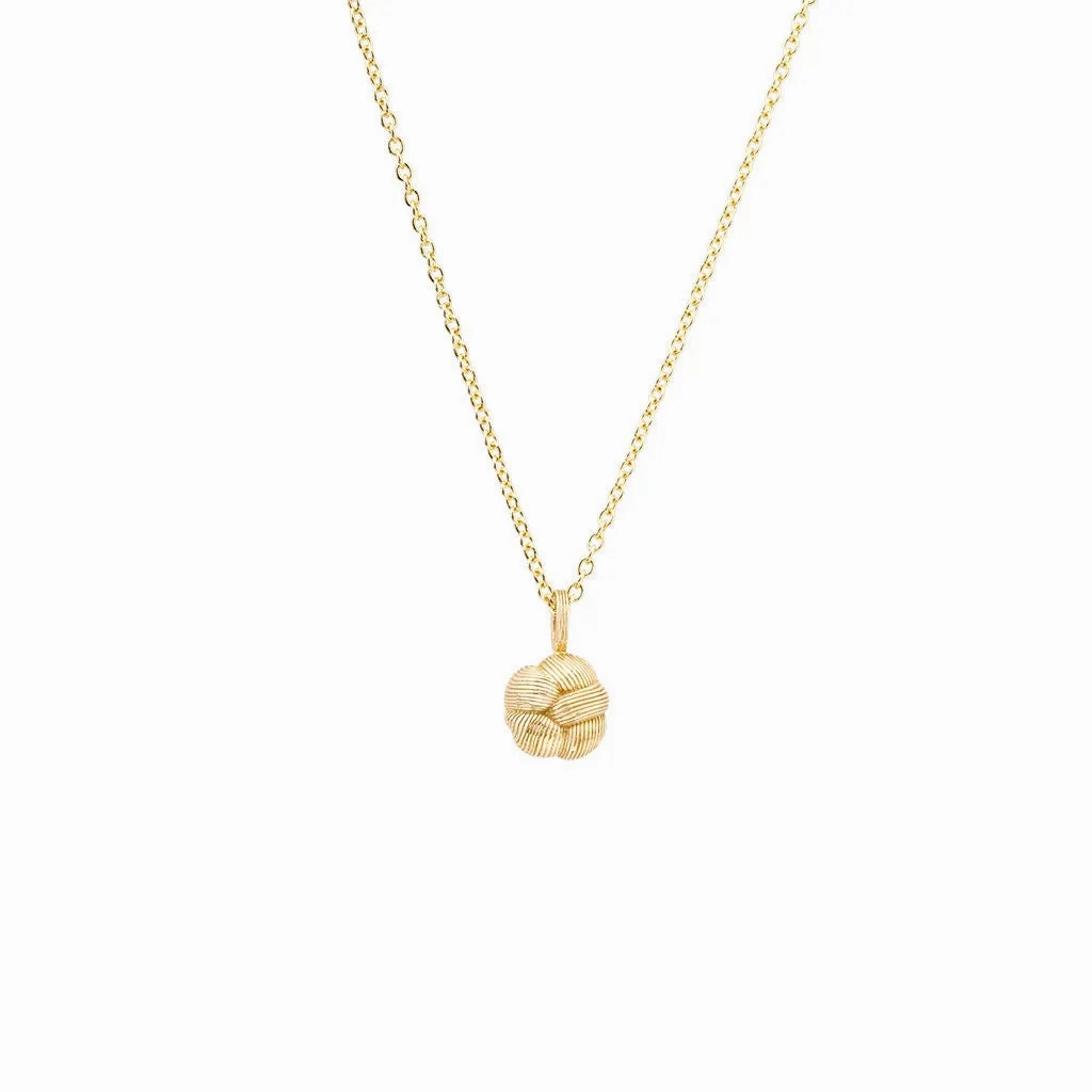 Sav 18K Gold Pendant
