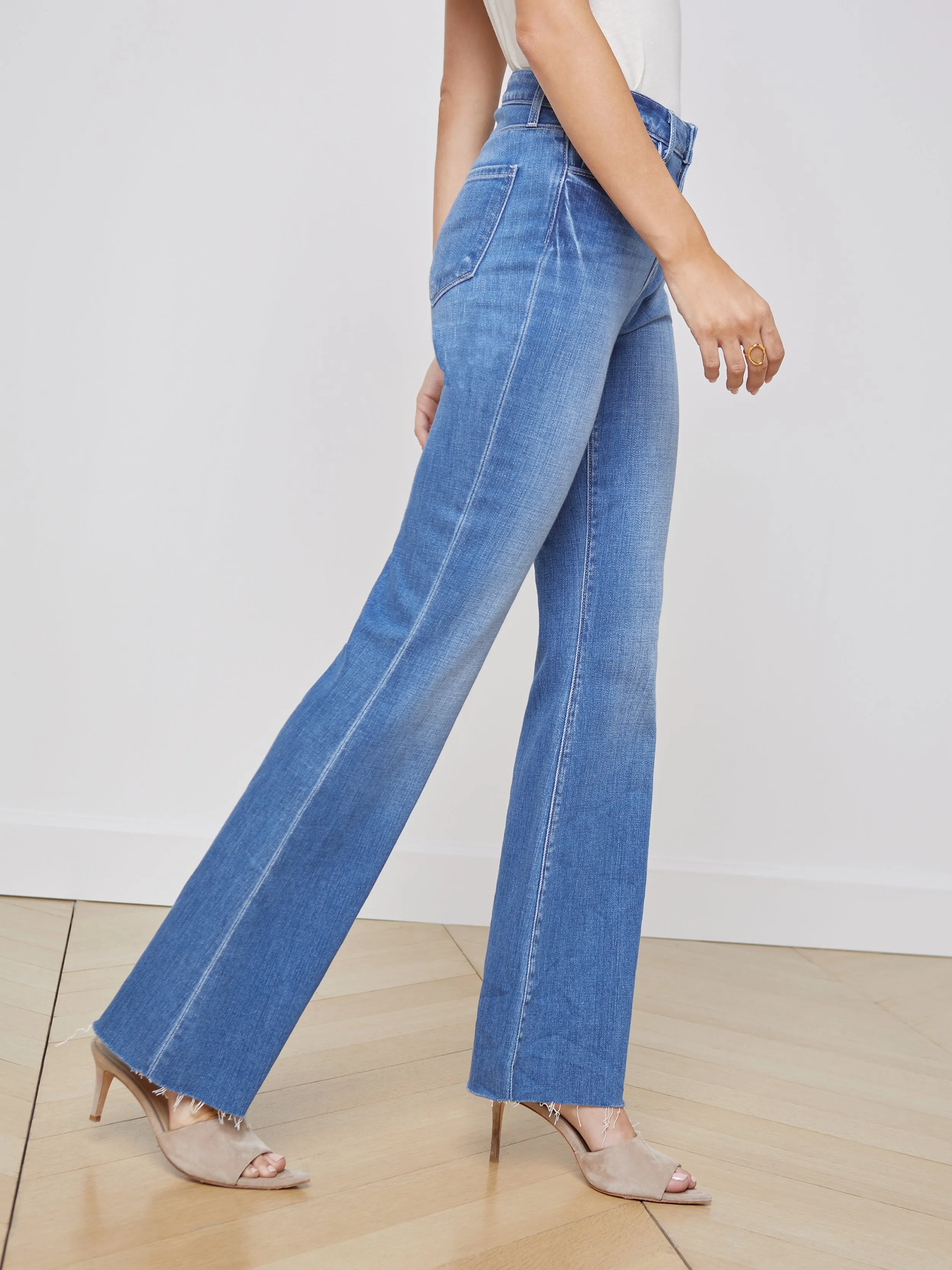 Sera Sneaker Flare Jeans