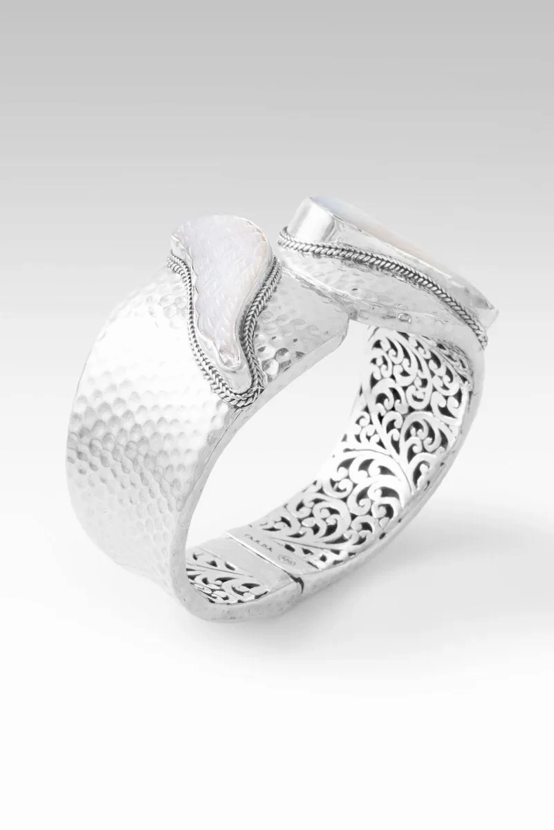 Seraphiel Tip-to-Tip Bracelet? in White Mother of Pearl