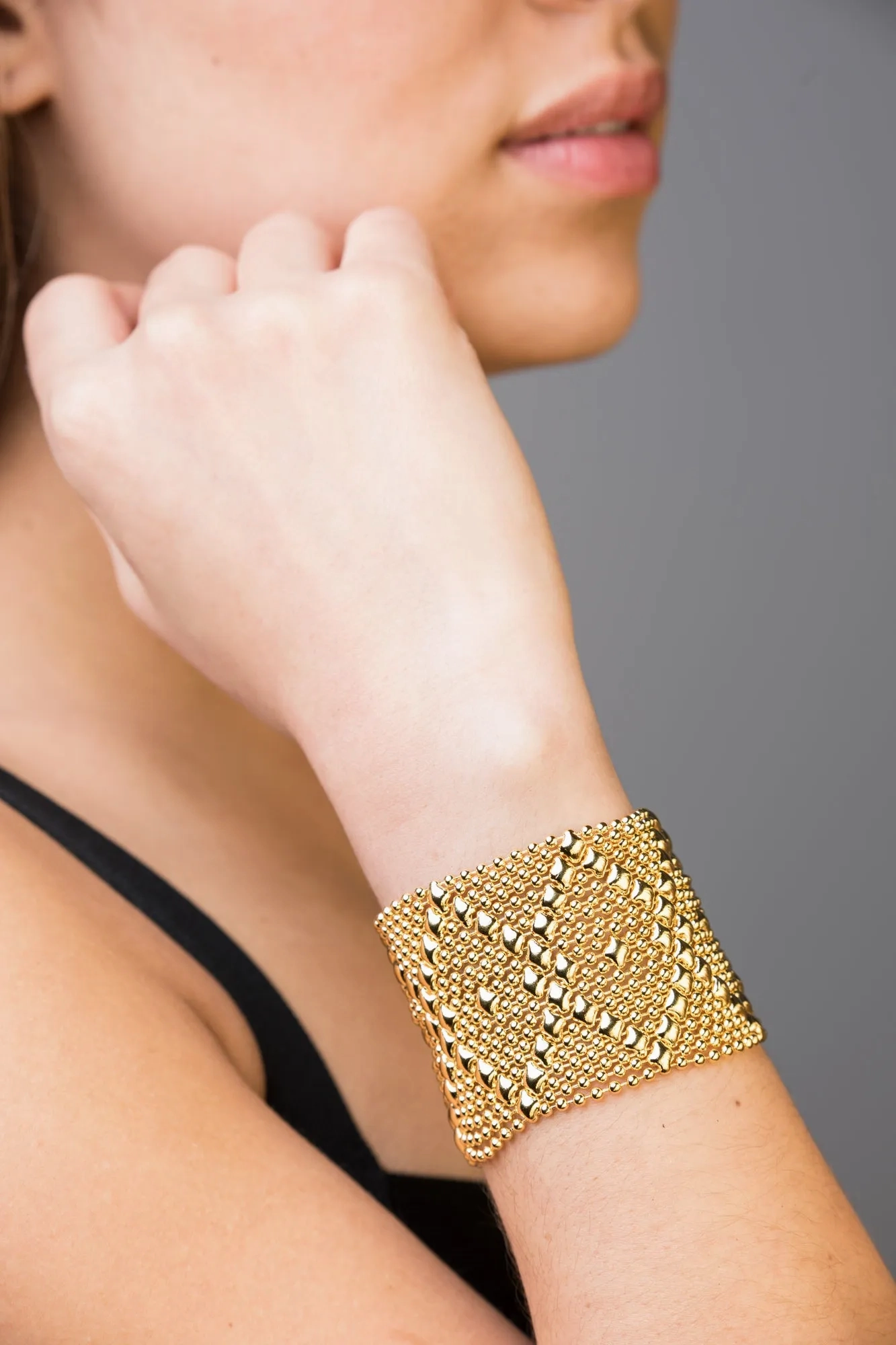 SG Liquid Metal B10 ?C G24K Gold 24k Finish Bracelet by Sergio Gutierrez