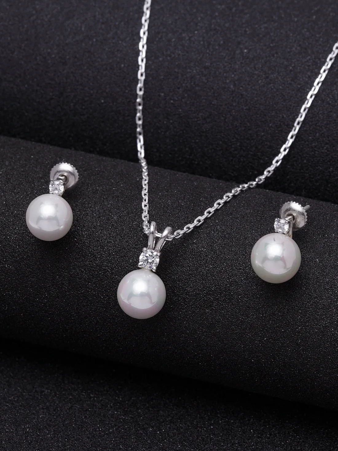 Silver Classic Pearl Jewellery Set
