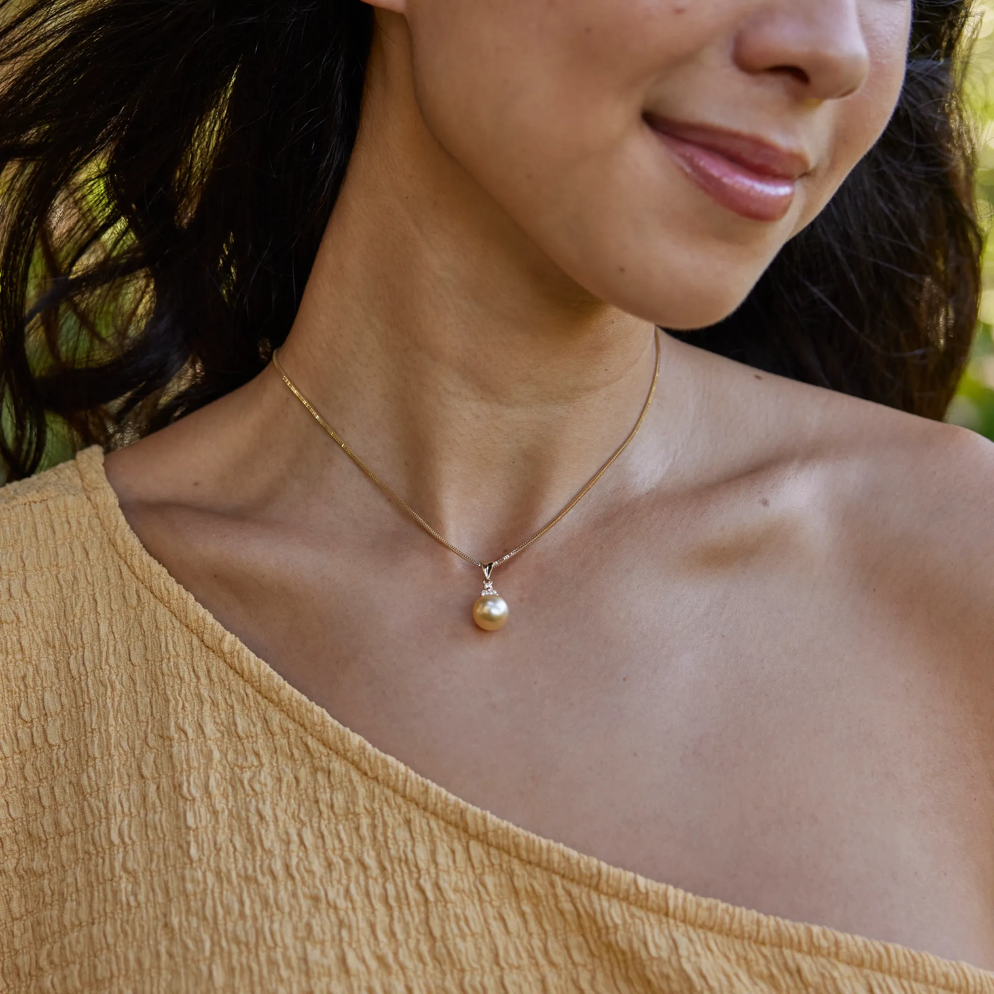 South Sea Gold Pearl Pendant in Gold with Diamonds - 9-10mm