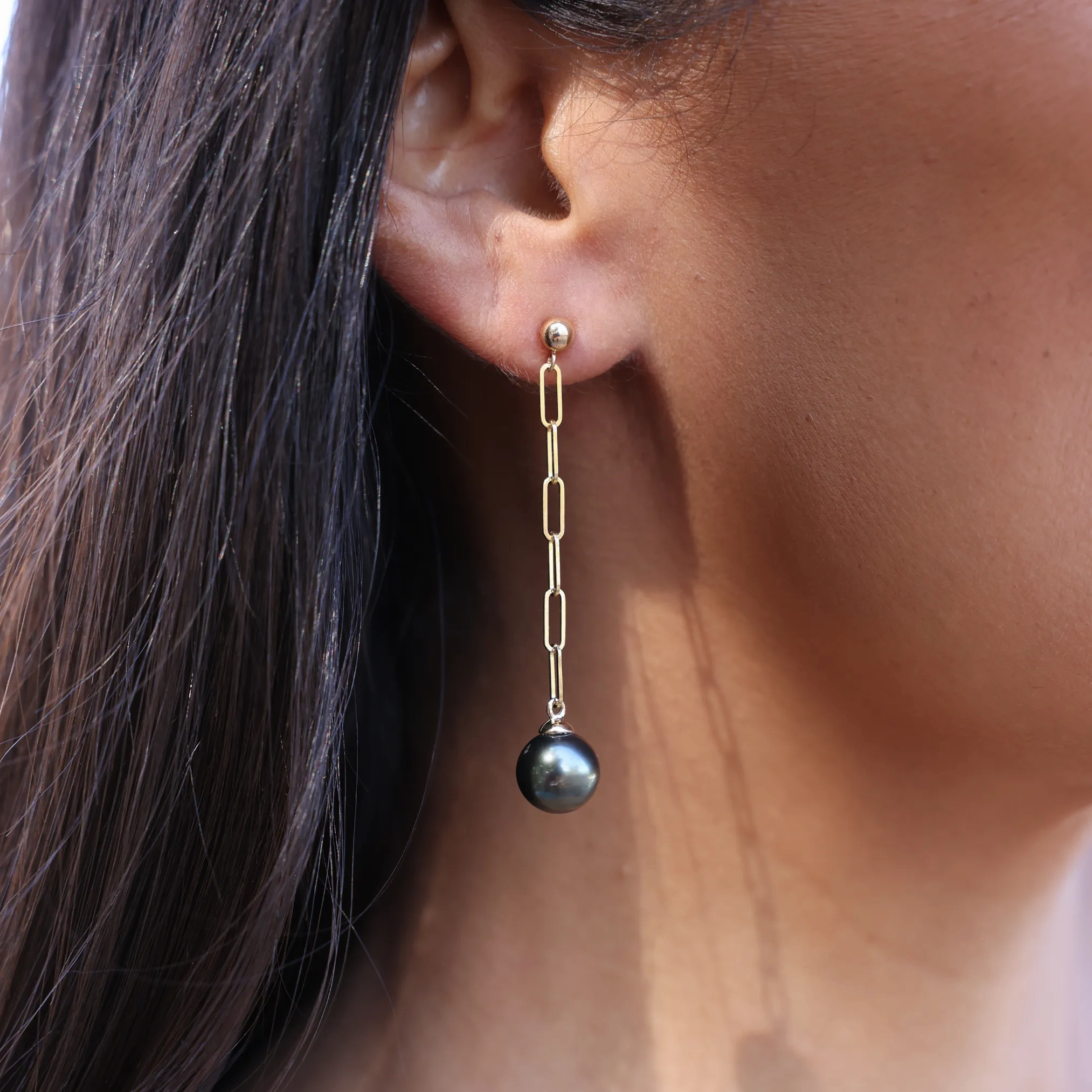 Tahitian Black Pearl Paperclip Chain Earrings in Gold - 9-10mm