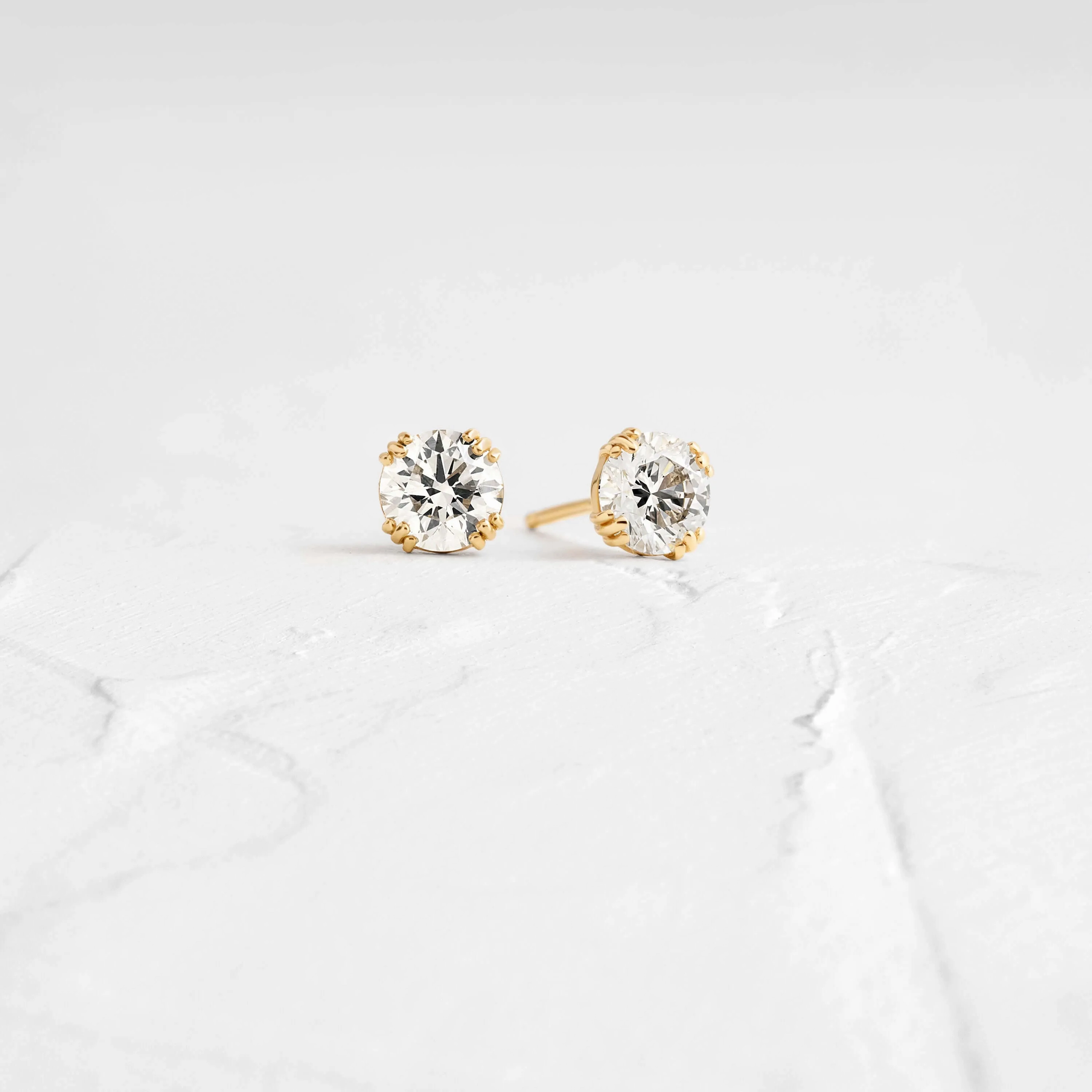 Threaded Studs, Round Cut