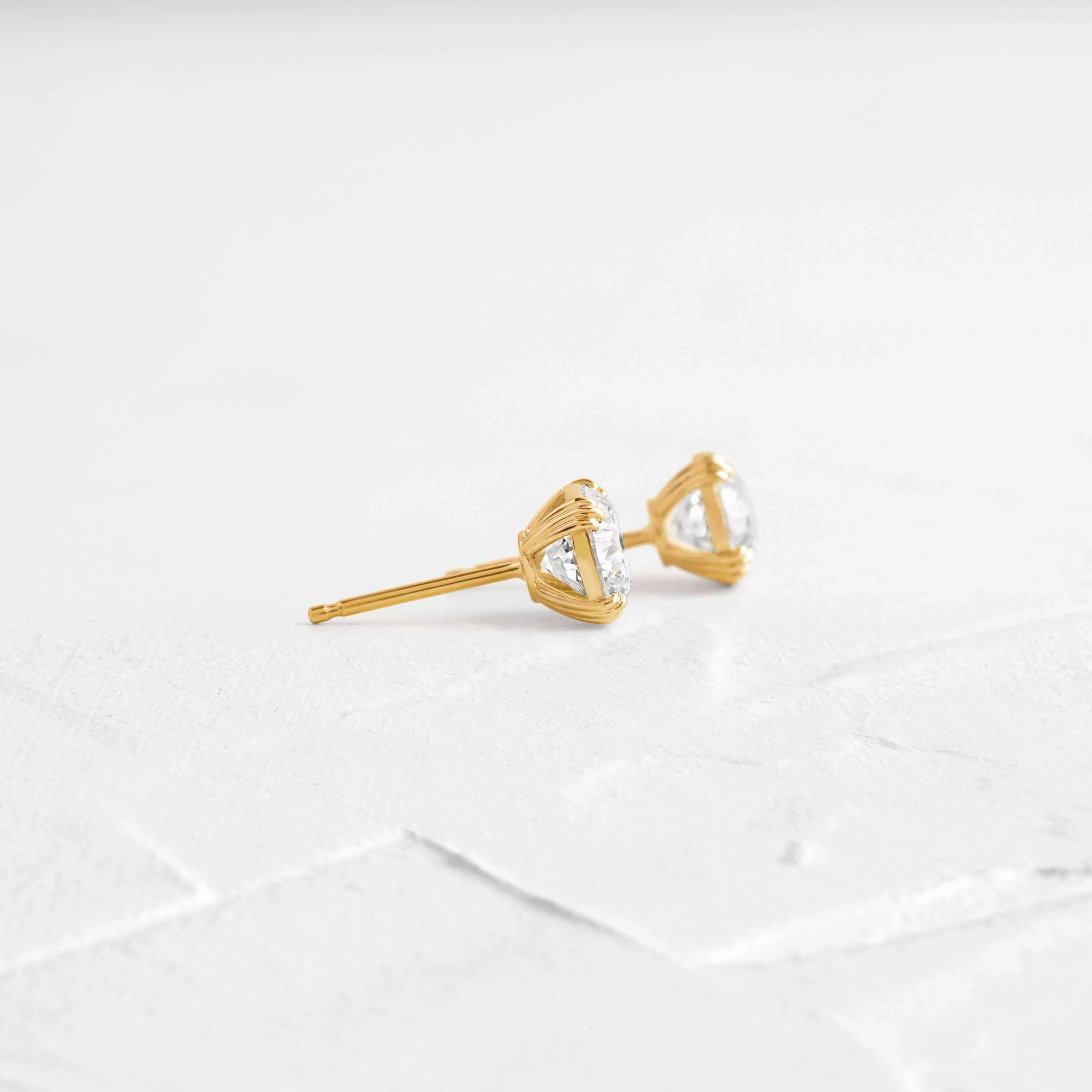 Threaded Studs, Round Cut