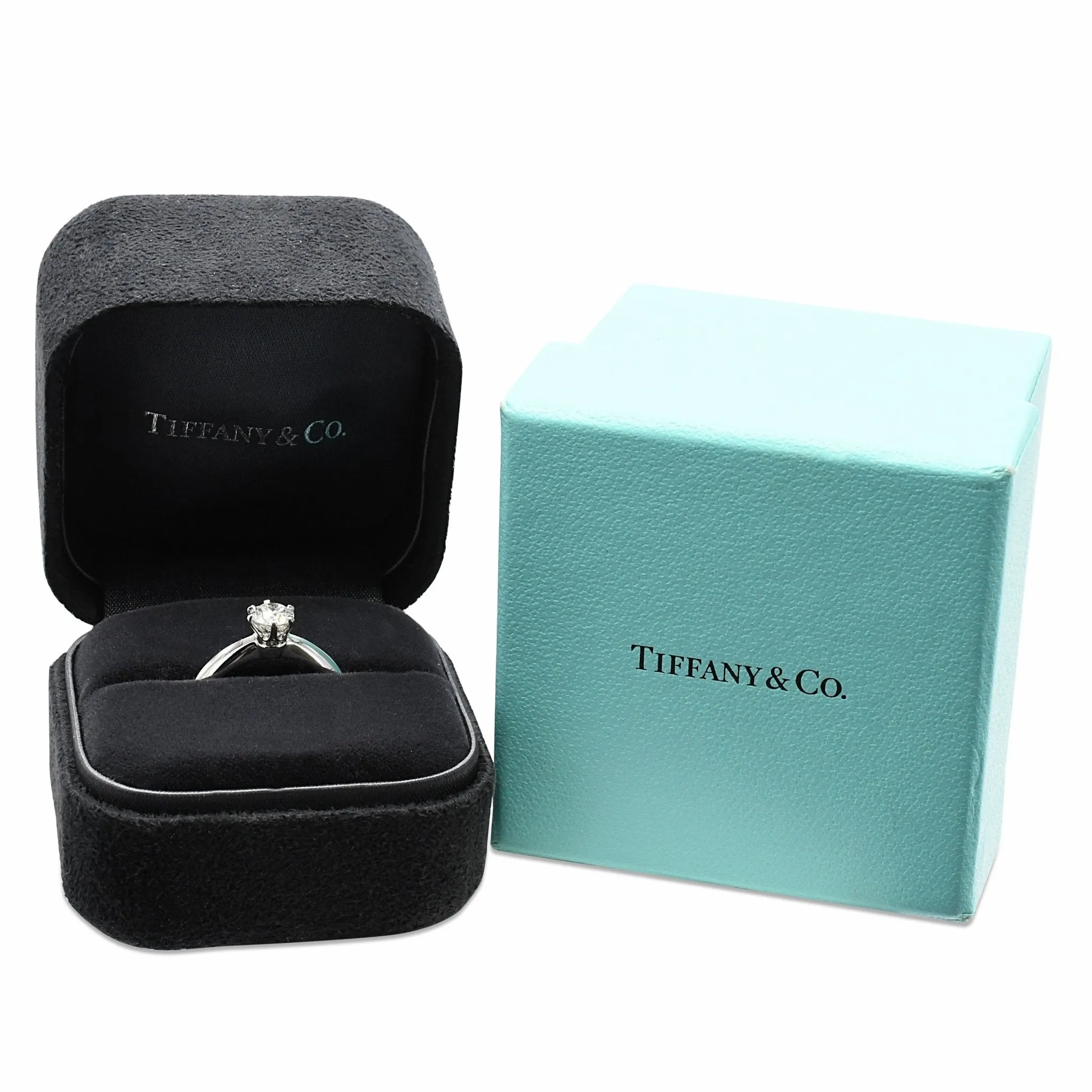 Tiffany &amp; Co. Solitaire Diamond Ring - Platinum