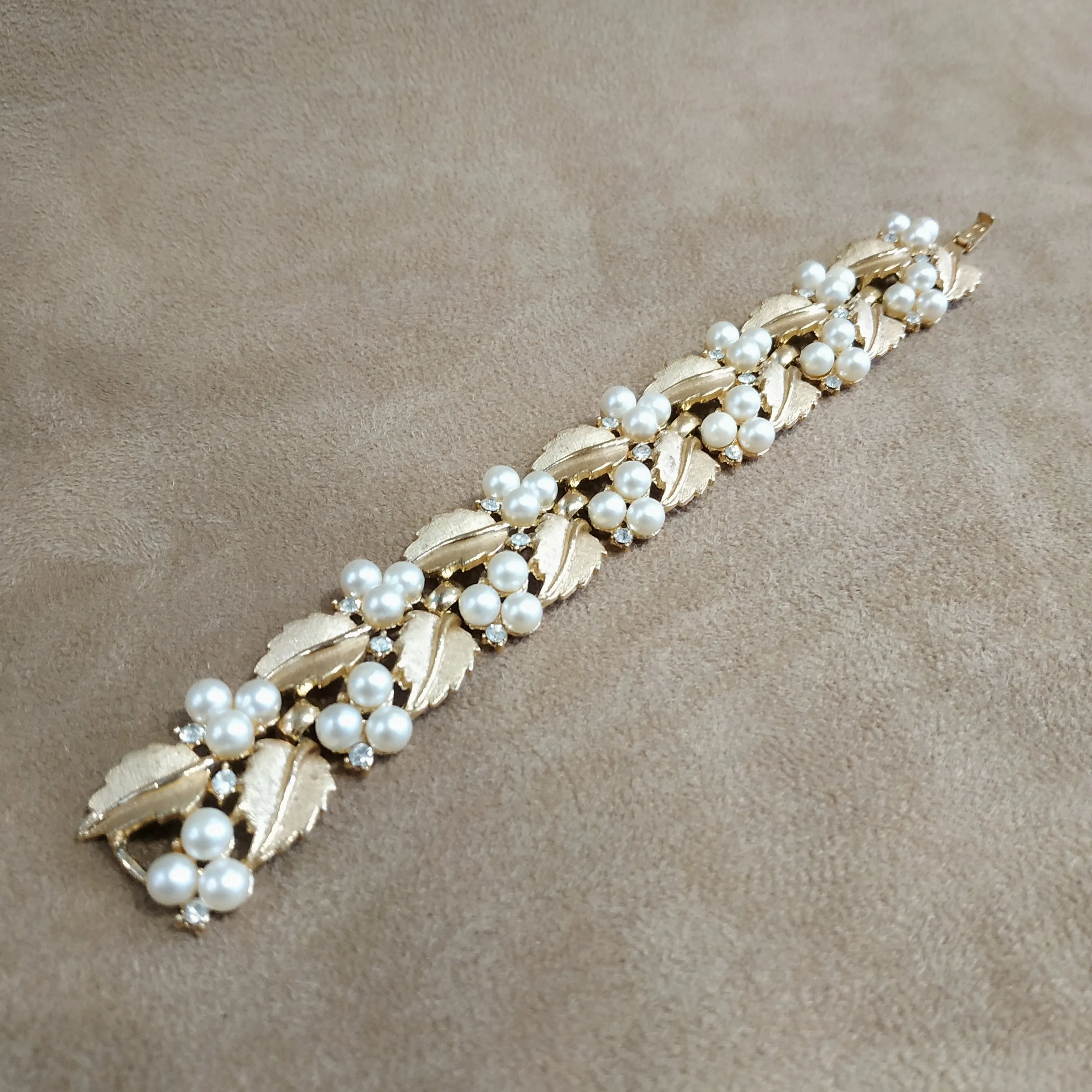 Trifari Pearl Bracelet  with Golden Leaves