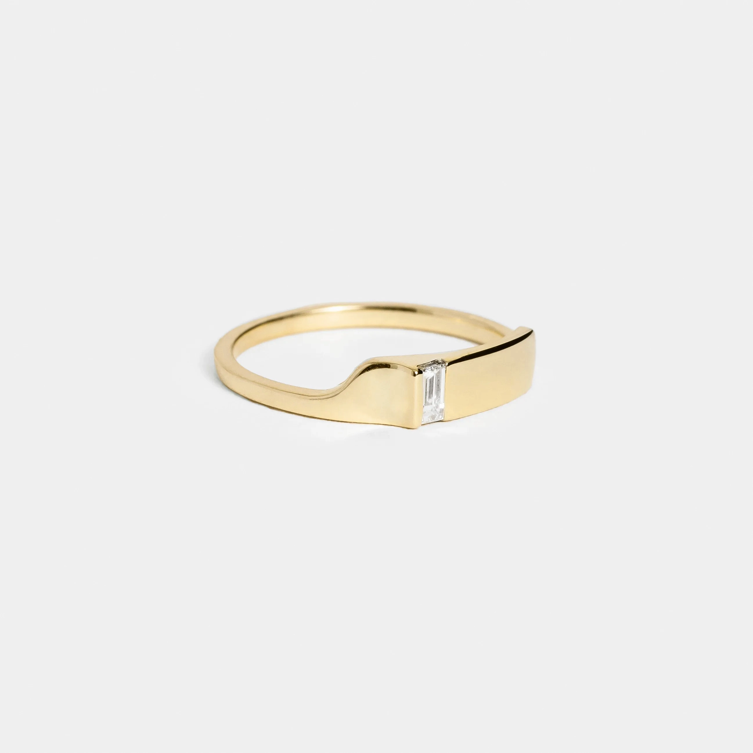 Tylo Ring with Diamond