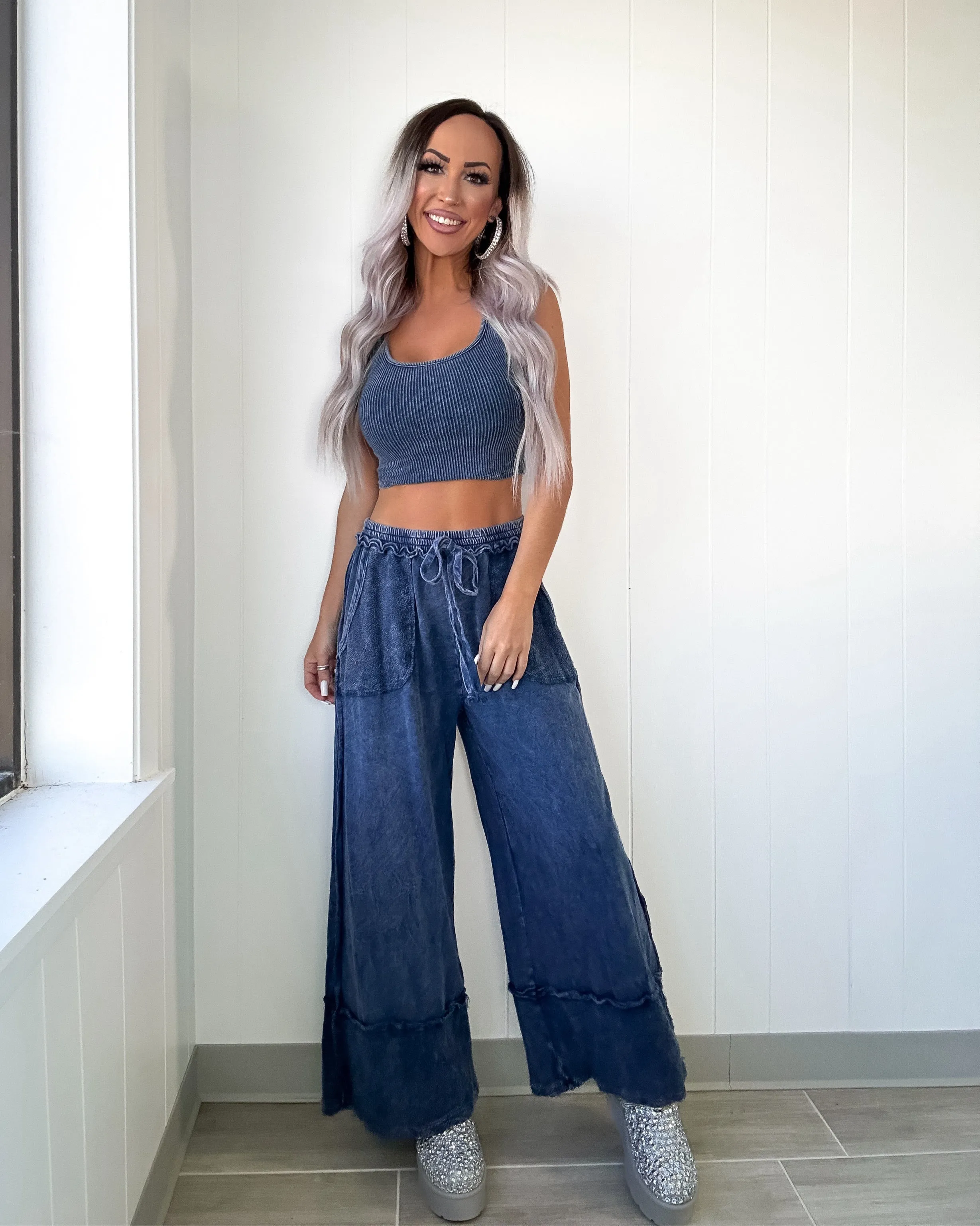 Als Nächstes: Roher Saum Weite Bein Hose - Marineblau