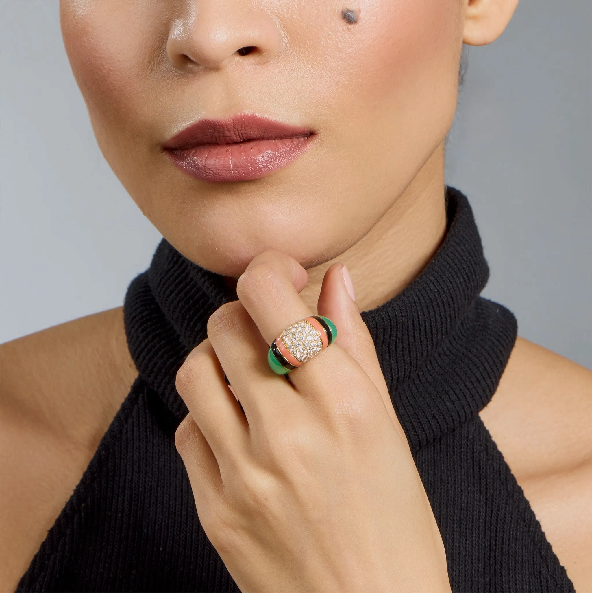 Van Cleef &amp; Arpels Diamond, Chrysoprase and Coral Bomb?? Ring
