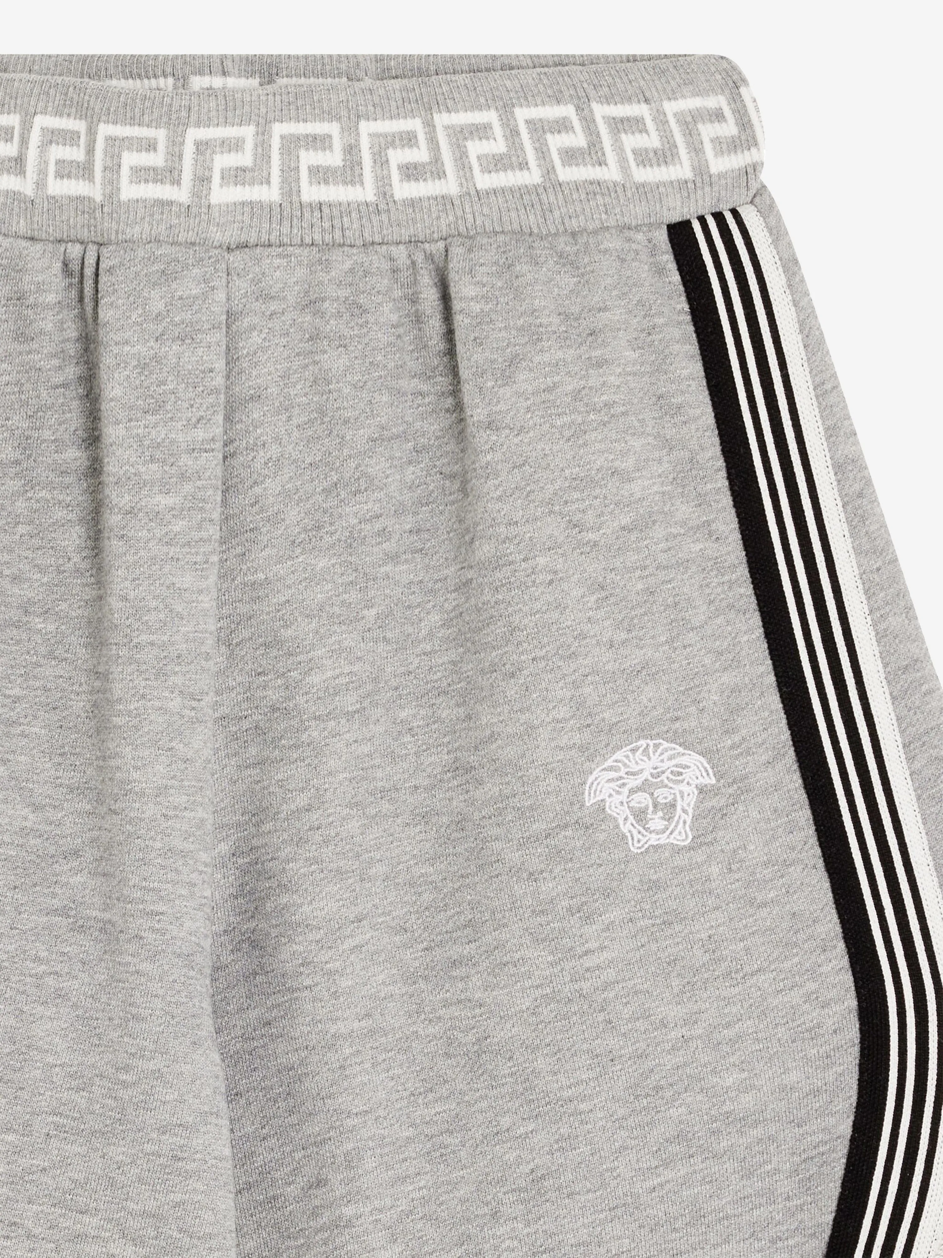 Versace Boys Medusa Logo Shorts in Grau