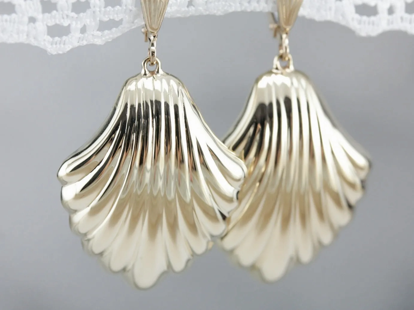 Vintage Yellow Gold Drop Earrings