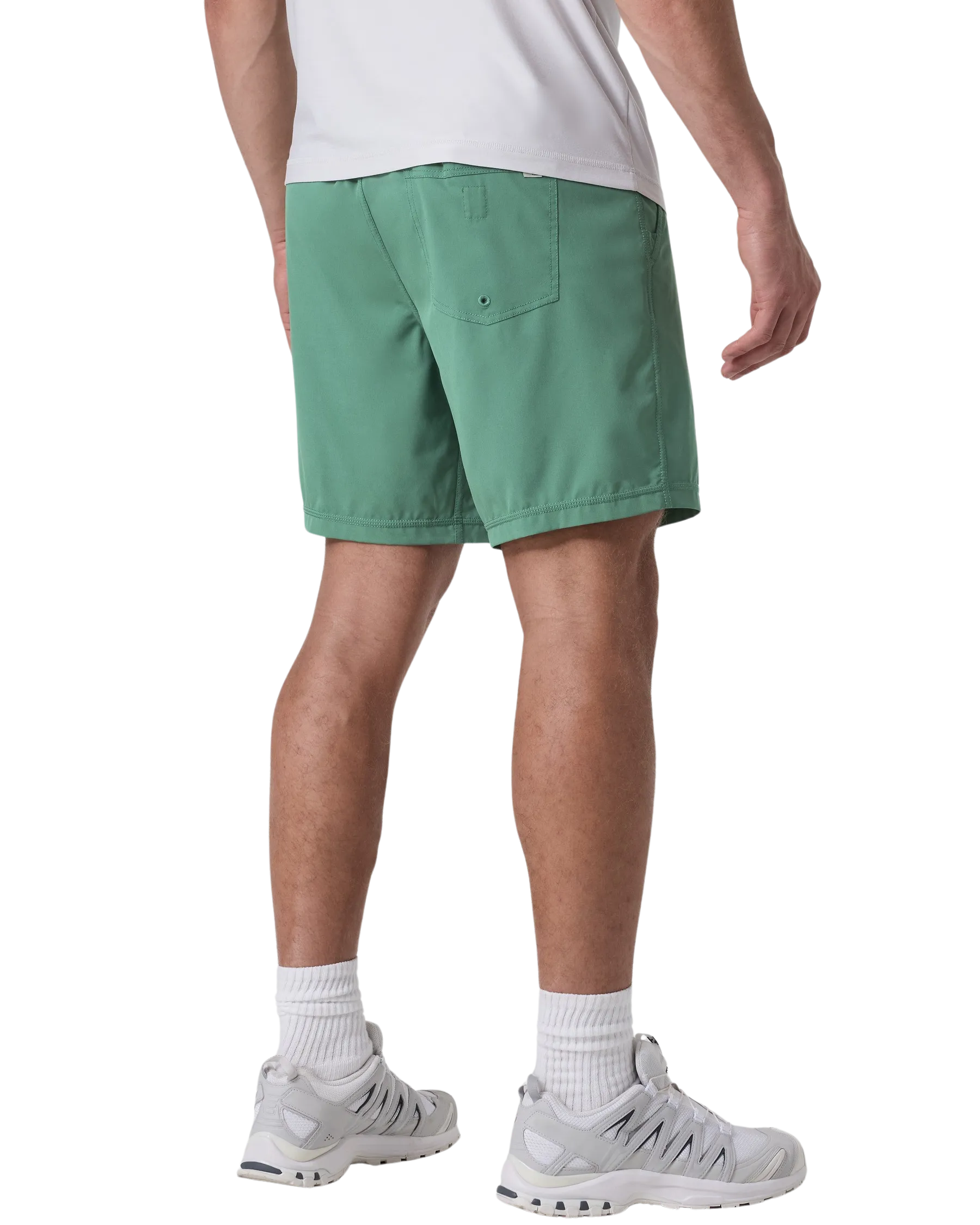 Vuori Clothing Kore Volley Shorts in Hecke Grün