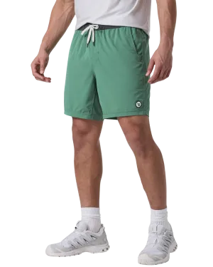 Vuori Clothing Kore Volley Shorts in Hecke Grün