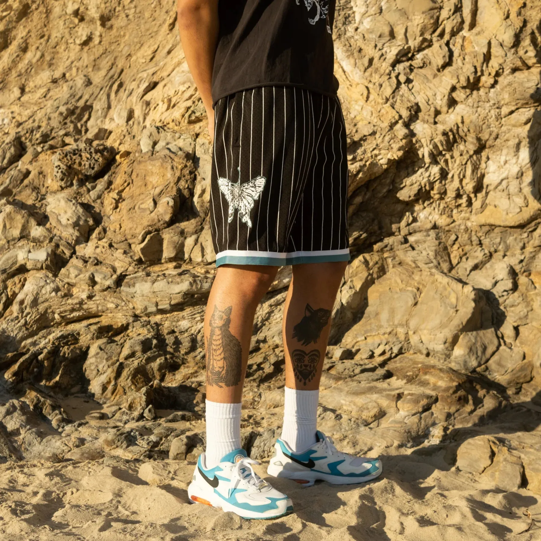 WILLKOMMEN - BUTTERFLY BASKETBALL SHORT