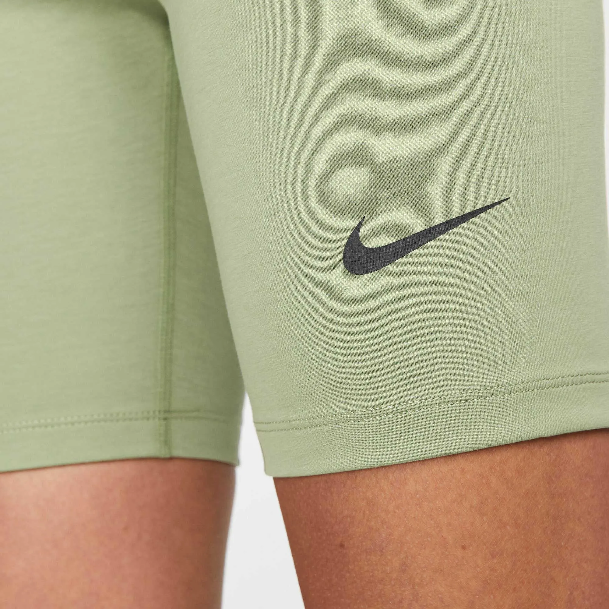 Klassische Damen-Sportbekleidung: Hochtaillierte Biker-Shorts mit 8-Zoll-Länge