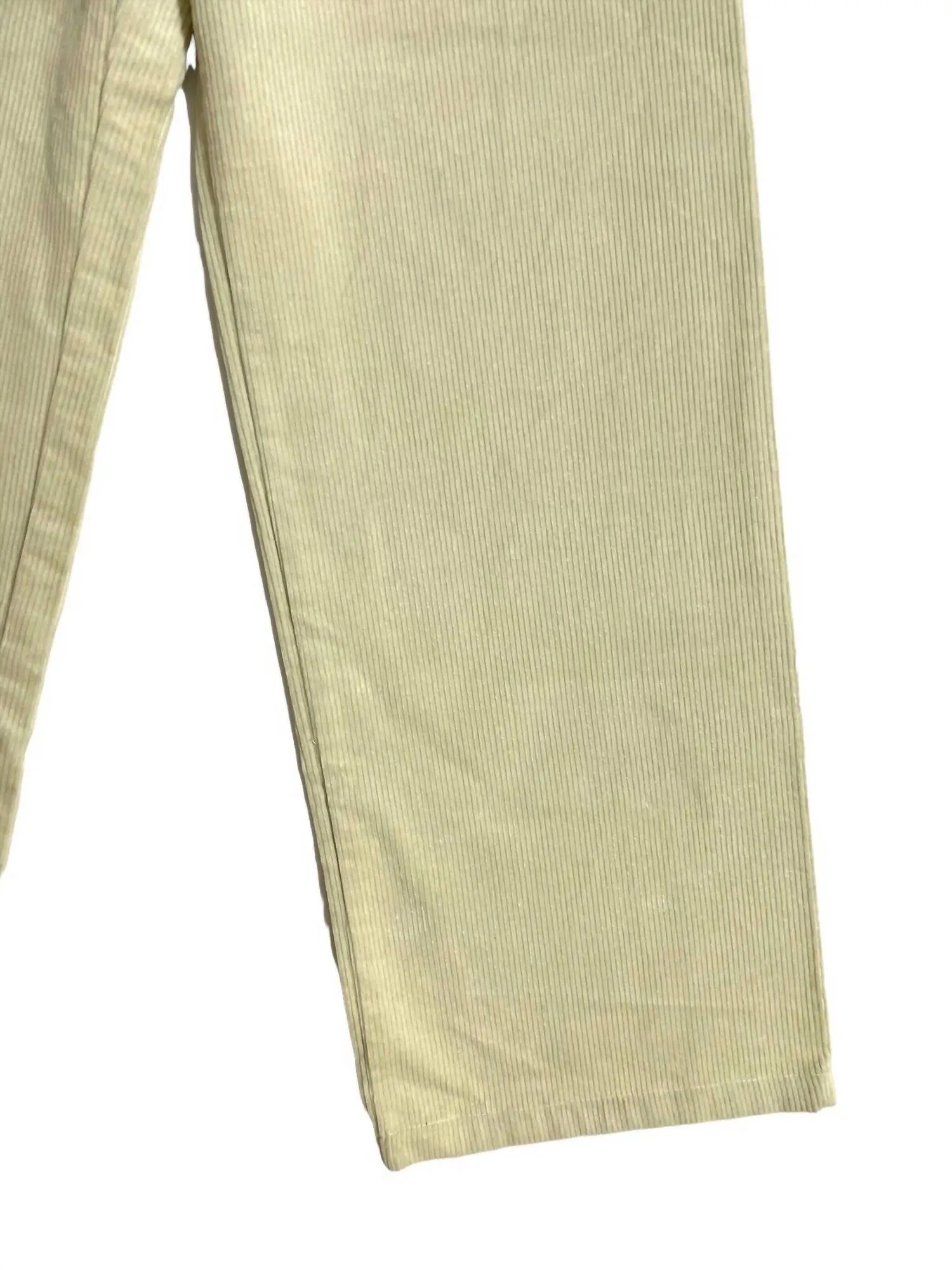 Damen-Seglerhose aus Cord mit weiter Beinweite in Hellgrün